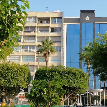 Apartamento A City-center Seaview Penthouse At Oceanic Limassol